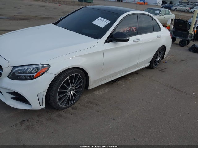 55SWF8EB3KU315587 Mercedes-Benz C 300 4matic