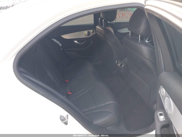 55SWF8EB3KU315587 Mercedes-Benz C 300 4matic