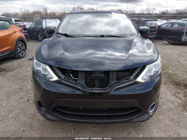 JN1BJ1CP9JW163865 Nissan Rogue Sport Sv