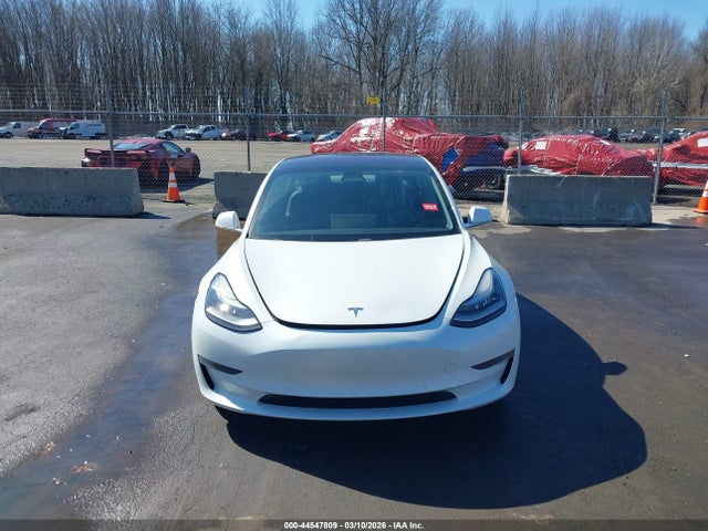 5YJ3E1EA1JF015857 Tesla Model 3 Long Range/mid Range