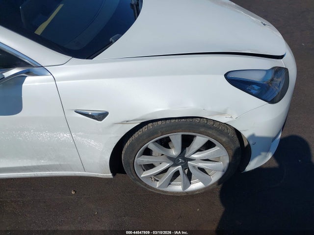 5YJ3E1EA1JF015857 Tesla Model 3 Long Range/mid Range