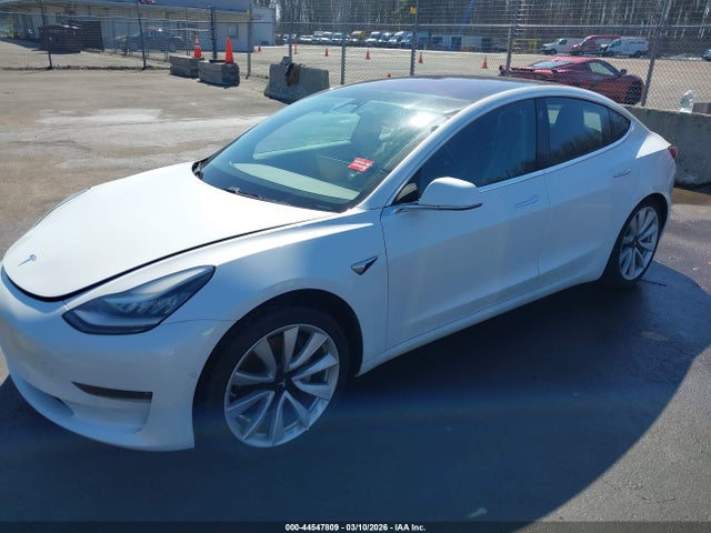 5YJ3E1EA1JF015857 Tesla Model 3 Long Range/mid Range