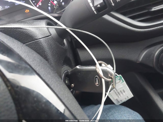 44547845 :رقم المزاد ، 3KPF24AD8ME269891 vin ، 2021 Kia Forte Lxs مزاد بيع