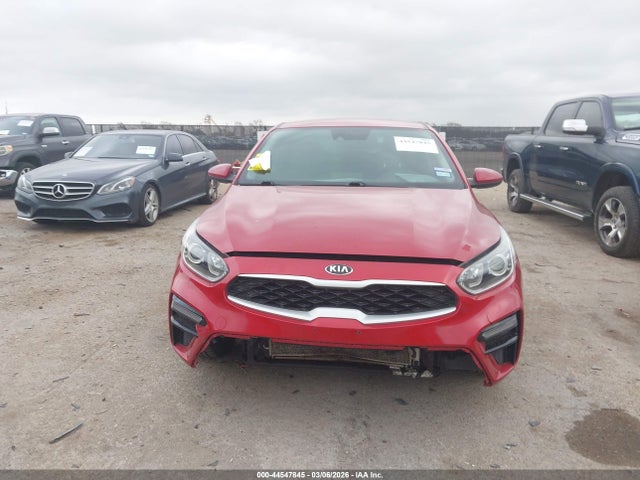 44547845 :رقم المزاد ، 3KPF24AD8ME269891 vin ، 2021 Kia Forte Lxs مزاد بيع