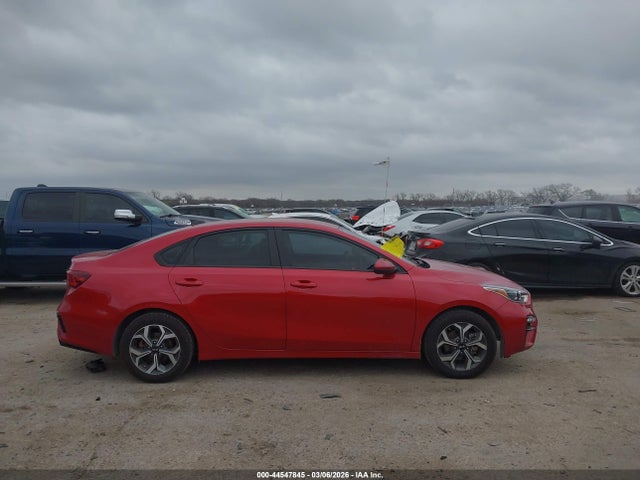 44547845 :رقم المزاد ، 3KPF24AD8ME269891 vin ، 2021 Kia Forte Lxs مزاد بيع
