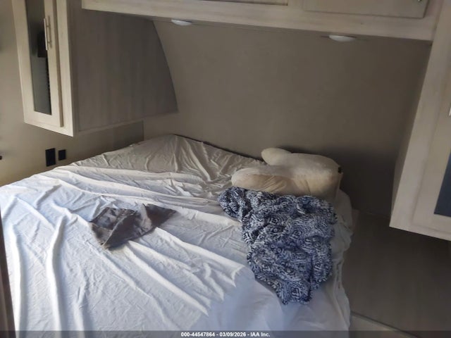 Продаж на аукціоні авто 2022 Coachmen Catalina, vin: 5ZT2CAXB0NX025832, номер лоту: 44547864