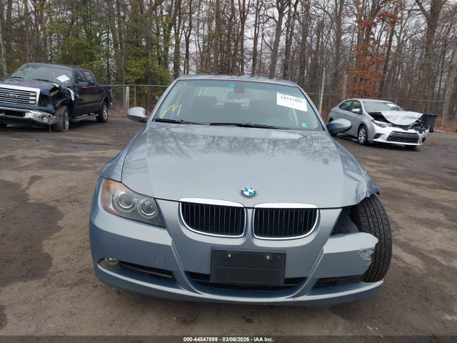 2006 Bmw 325i მანქანა იყიდება აუქციონზე, vin: WBAVB13576KR64067, აუქციონის ნომერი: 44547899