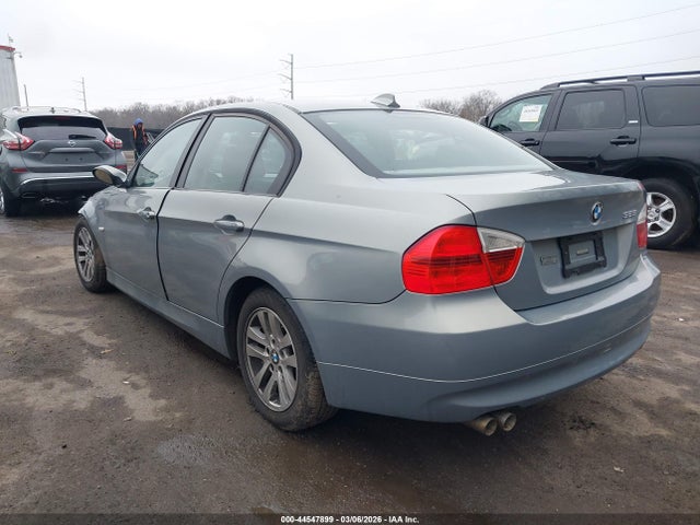2006 Bmw 325i მანქანა იყიდება აუქციონზე, vin: WBAVB13576KR64067, აუქციონის ნომერი: 44547899
