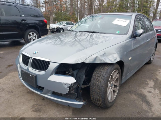 2006 Bmw 325i მანქანა იყიდება აუქციონზე, vin: WBAVB13576KR64067, აუქციონის ნომერი: 44547899