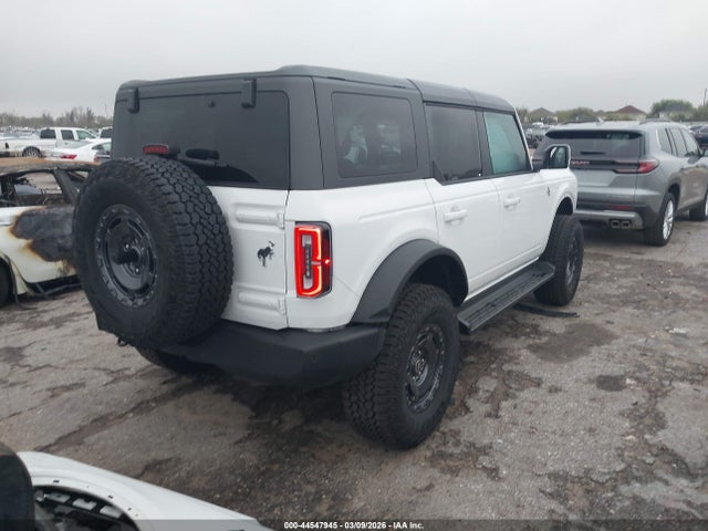 Ford Bronco Outer Banks 2025 1FMEE8BH5SLA79140 Image 4