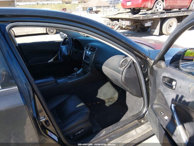 44547969 :رقم المزاد ، JTHCK262785022506 vin ، 2008 Lexus Is 250 مزاد بيع