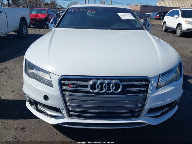 44547978 :رقم المزاد ، WAU32AFC4DN030803 vin ، 2013 Audi S7 4.0t Prestige مزاد بيع
