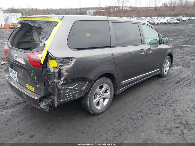 2020 TOYOTA SIENNA 5TDZZ3DC2LS024935 Photo 3