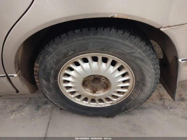44548003 :رقم المزاد ، 2G4WB52K411140960 vin ، 2001 Buick Regal Ls مزاد بيع