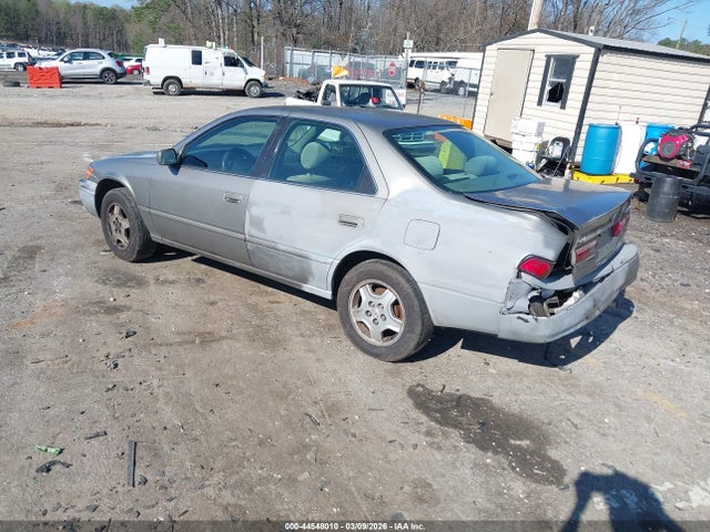 1998 TOYOTA CAMRY 4T1BG22K3WU308050 Photo 2
