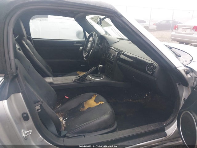 44548011 :رقم المزاد ، JM1NC25F560120116 vin ، 2006 Mazda Mx-5 Grand Touring مزاد بيع