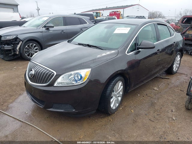 44548021 :رقم المزاد ، 1G4PP5SK0F4137877 vin ، 2015 Buick Verano مزاد بيع