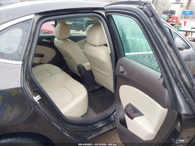 44548021 :رقم المزاد ، 1G4PP5SK0F4137877 vin ، 2015 Buick Verano مزاد بيع