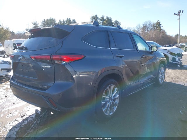 Toyota Highlander Hybrid Limited 2023 5TDXBRCH9PS585084 Image 4