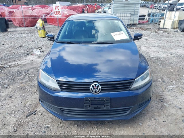 3VWD17AJXEM212369 Volkswagen Jetta 1.8t Se