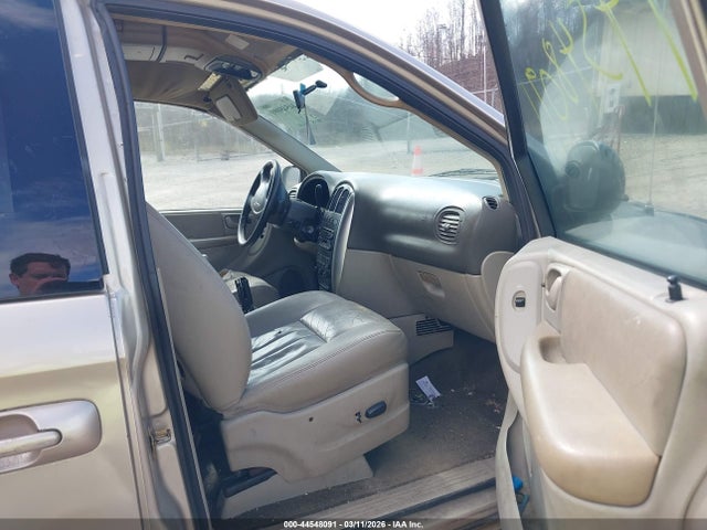 44548091 :رقم المزاد ، 2C4GP54LX5R417022 vin ، 2005 Chrysler Town & Country Touring مزاد بيع