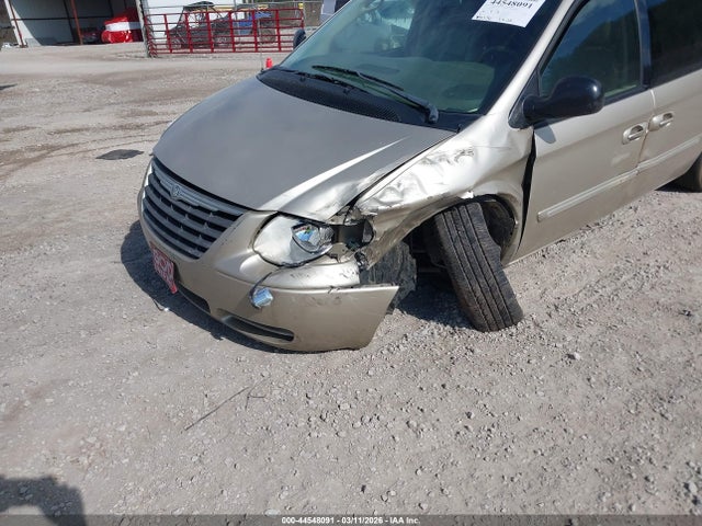 44548091 :رقم المزاد ، 2C4GP54LX5R417022 vin ، 2005 Chrysler Town & Country Touring مزاد بيع