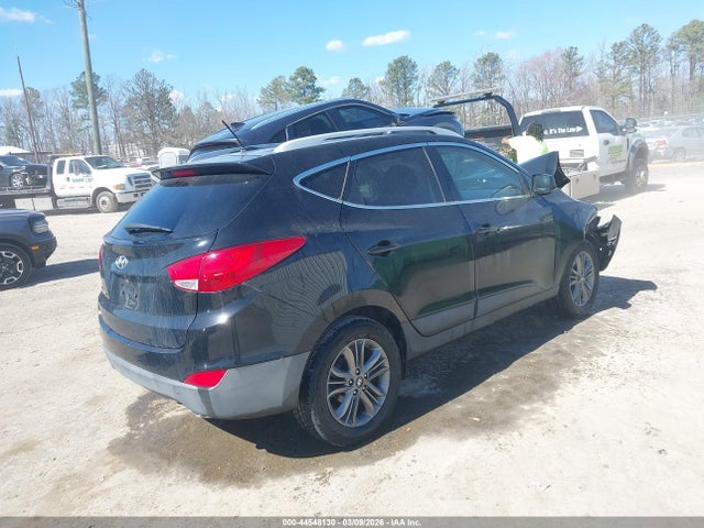 KM8JU3AG5FU095383 Hyundai TUCSON SE