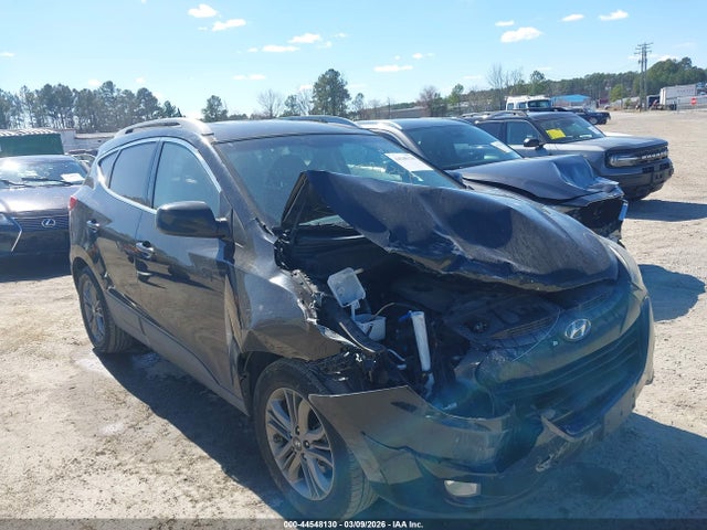 KM8JU3AG5FU095383 Hyundai TUCSON SE