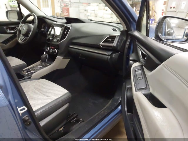 2021 Subaru Forester Premium მანქანა იყიდება აუქციონზე, vin: JF2SKAJC5MH421853, აუქციონის ნომერი: 44548162