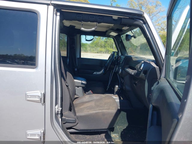 2018 Jeep Wrangler Jk Unlimited Sahara 4x4 მანქანა იყიდება აუქციონზე, vin: 1C4BJWEG3JL936550, აუქციონის ნომერი: 44548186