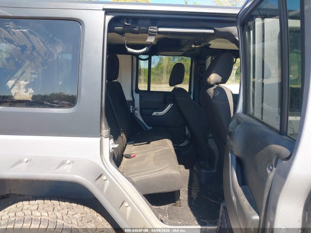 2018 Jeep Wrangler Jk Unlimited Sahara 4x4 მანქანა იყიდება აუქციონზე, vin: 1C4BJWEG3JL936550, აუქციონის ნომერი: 44548186