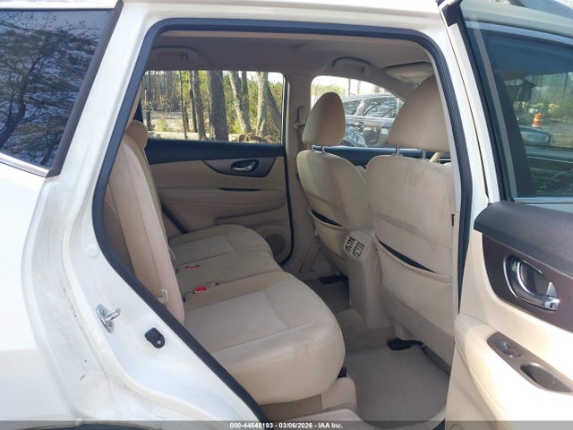 44548193 :رقم المزاد ، KNMAT2MT3FP547372 vin ، 2015 Nissan Rogue Sv مزاد بيع