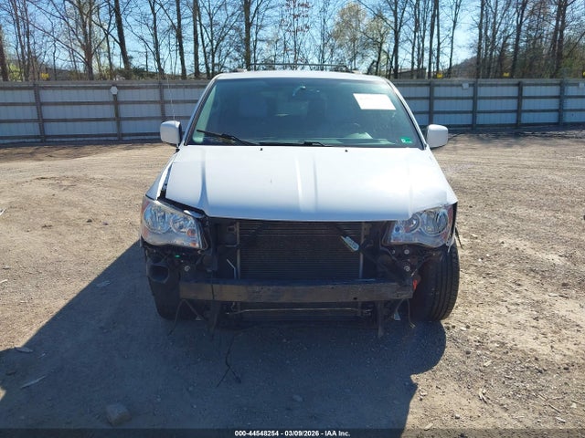 44548254 :رقم المزاد ، 2C4RC1BG4FR644548 vin ، 2015 Chrysler Town & Country Touring مزاد بيع