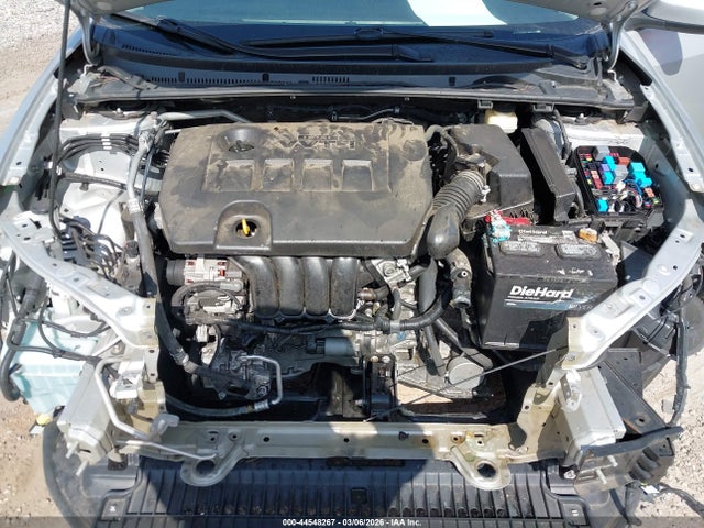 2018 Toyota Corolla Le მანქანა იყიდება აუქციონზე, vin: 5YFBURHE2JP852777, აუქციონის ნომერი: 44548267