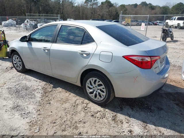 2018 Toyota Corolla Le მანქანა იყიდება აუქციონზე, vin: 5YFBURHE2JP852777, აუქციონის ნომერი: 44548267