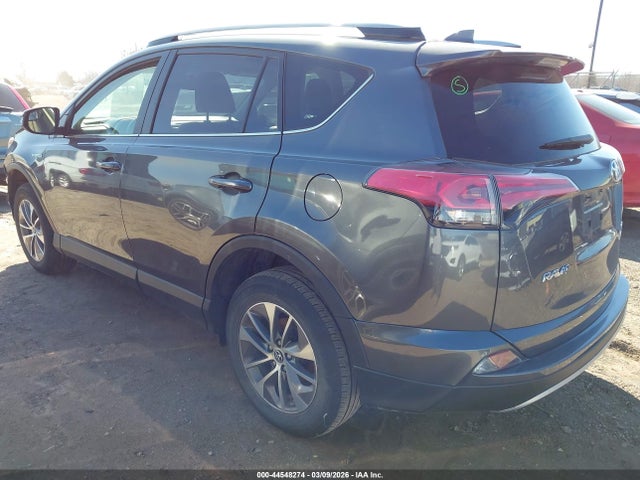 2018 TOYOTA RAV4 HYBRID JTMRJREV3JD247004 Photo 2