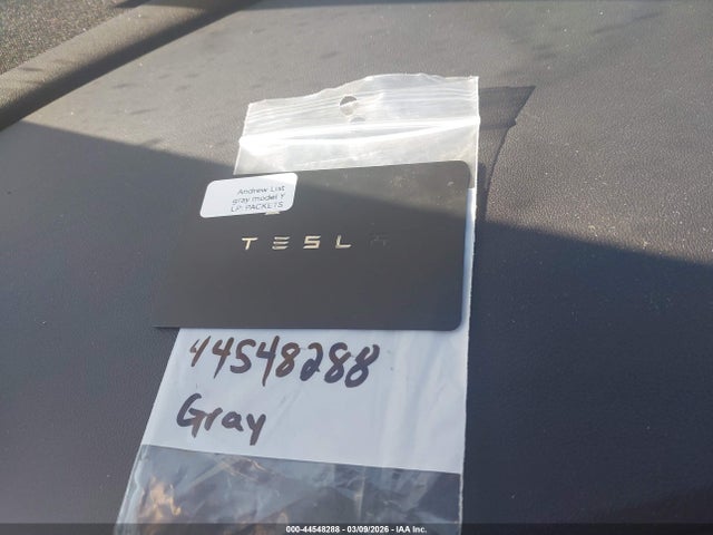 2021 TESLA MODEL Y 5YJYGDEE9MF066094 Photo 10