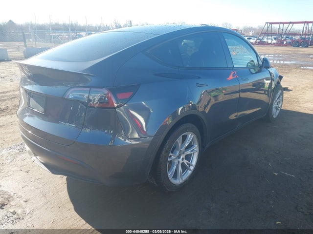 2021 TESLA MODEL Y 5YJYGDEE9MF066094 Photo 3