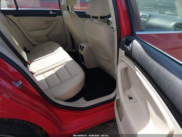 44548310 :رقم المزاد ، 3VWPL7AJ1BM662740 vin ، 2011 Volkswagen Jetta Sportwagen 2.0l Tdi مزاد بيع