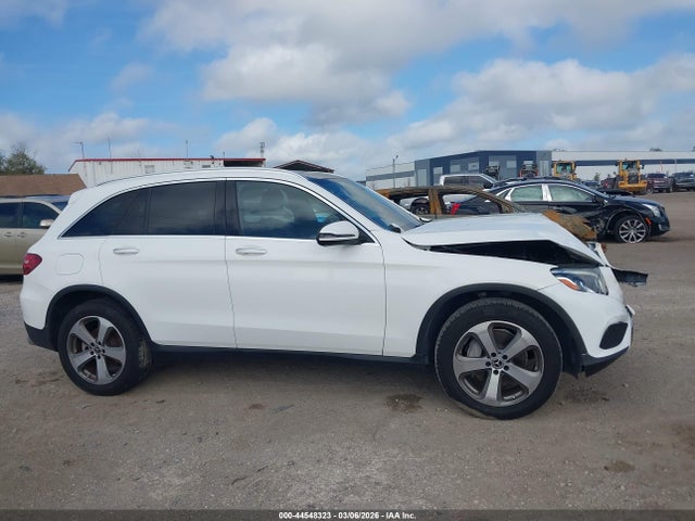 44548323 :رقم المزاد ، WDC0G4JB5HV002452 vin ، 2017 Mercedes-benz Glc 300 مزاد بيع