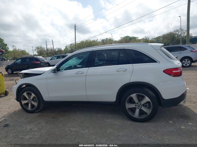 44548323 :رقم المزاد ، WDC0G4JB5HV002452 vin ، 2017 Mercedes-benz Glc 300 مزاد بيع