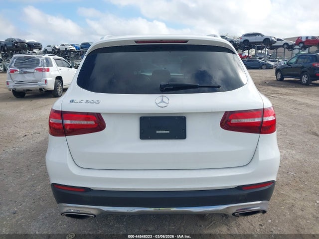 44548323 :رقم المزاد ، WDC0G4JB5HV002452 vin ، 2017 Mercedes-benz Glc 300 مزاد بيع