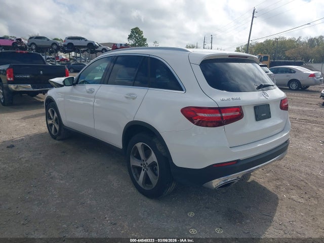 44548323 :رقم المزاد ، WDC0G4JB5HV002452 vin ، 2017 Mercedes-benz Glc 300 مزاد بيع