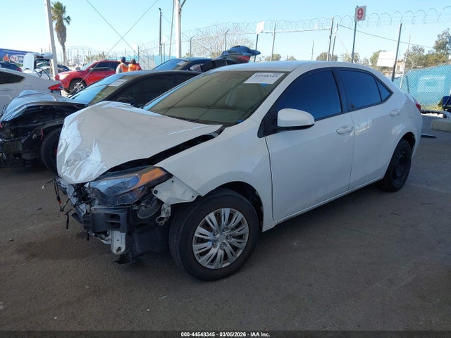 Toyota COROLLA L 2017 5YFBURHE7HP660846 Image 2