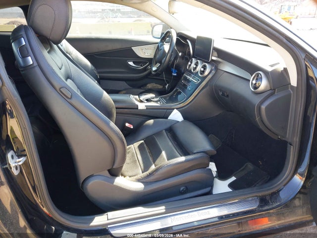 44548418 :رقم المزاد ، WDDWJ4KB2HF414828 vin ، 2017 Mercedes-benz C 300 4matic مزاد بيع