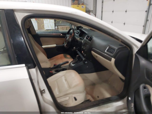 Продаж на аукціоні авто 2013 Volkswagen Jetta 2.0l Tdi, vin: 3VWLL7AJ5DM275576, номер лоту: 44548454