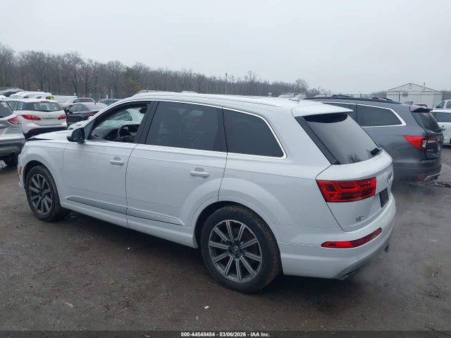 2019 AUDI Q7 WA1LHAF74KD019463 Photo 2