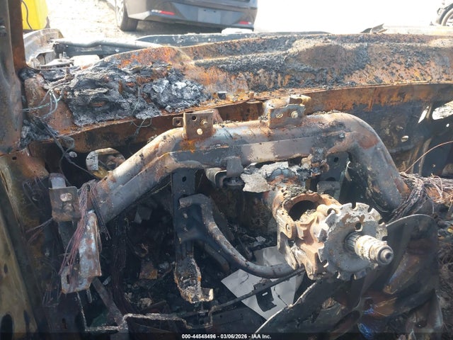 1GCRCPEHXGZ395932 Chevrolet Silverado 1500 Custom