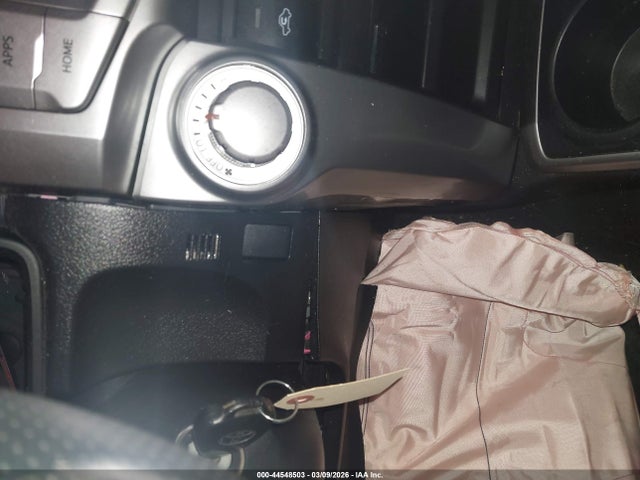 Toyota 4RUNNER SR5 2016 JTEBU5JR7G5333795 Image 11