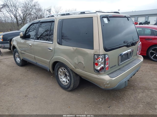 1998 LINCOLN NAVIGATOR 5LMPU28LXWLJ47214 Photo 2